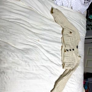 Worn once . Cropped whool sweater